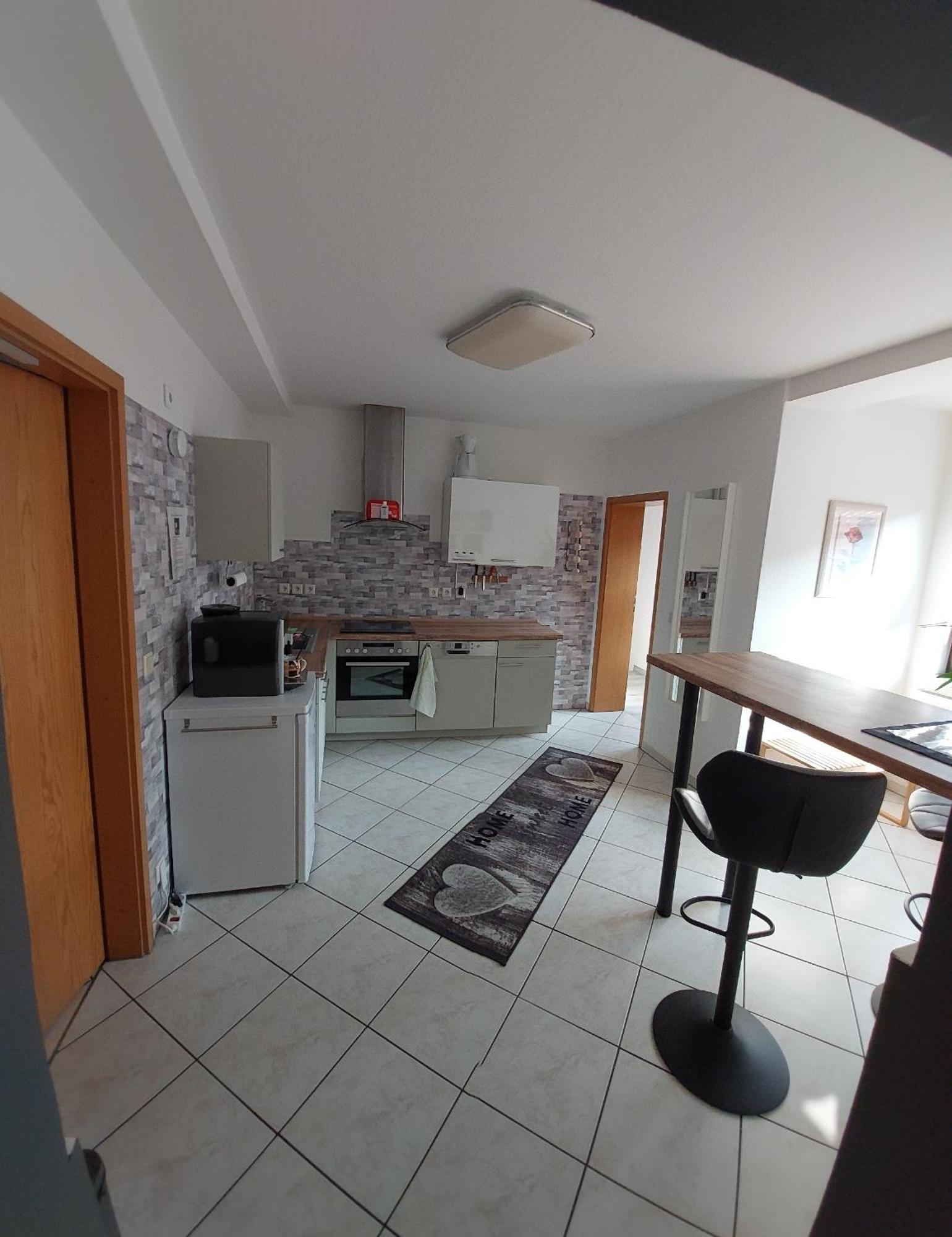 Ganze Ferienwohnung 5 Km Von Erfurt, Mit Kaffeevollautomat, Tv, Wlan, Boxspringbett, Schlafsofa Und Einkaufsmoeglichkeiten, Sehr Gute Anbindung Zur A71 Und A4, Kostenloser Oeff Parkplatz Fuer Pkw Und Transporter Elxleben Екстер'єр фото